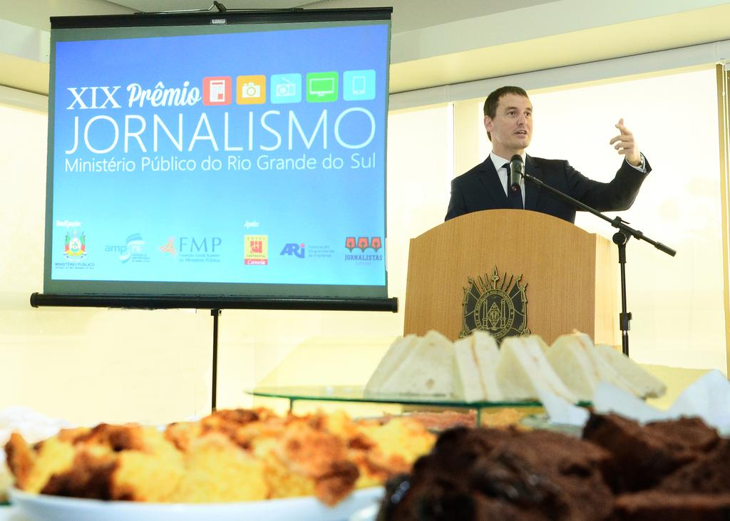 O chefe do MP gaúcho durante a cerimônia de lançamento do prêmio e do site