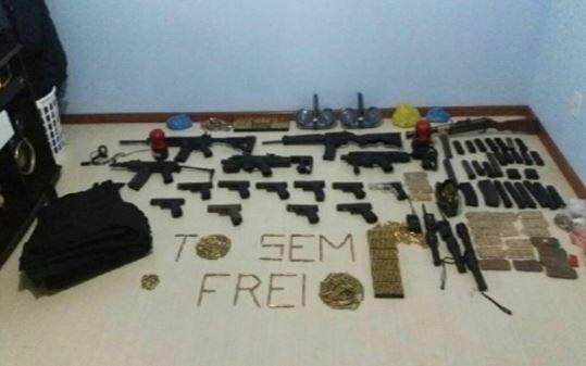 Armas e munição da organização criminosa foram apreendidas