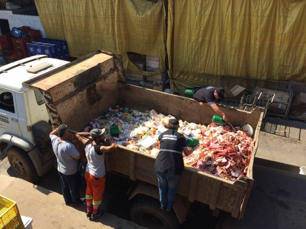 Alimentos recolhidos pela FT em Alvorada