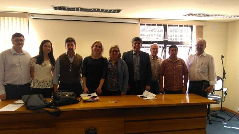 Autoridades presentes ao encontro