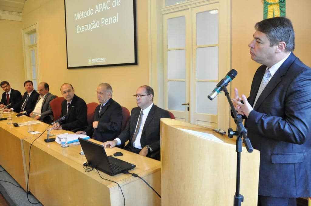 Veiga durante abertura do Seminário