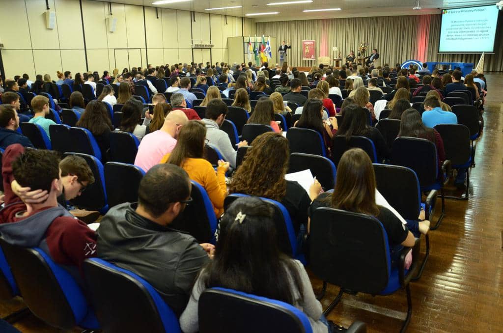 Auditório da URI esteve lotado durante a I Semana do MP em Santo Ângelo