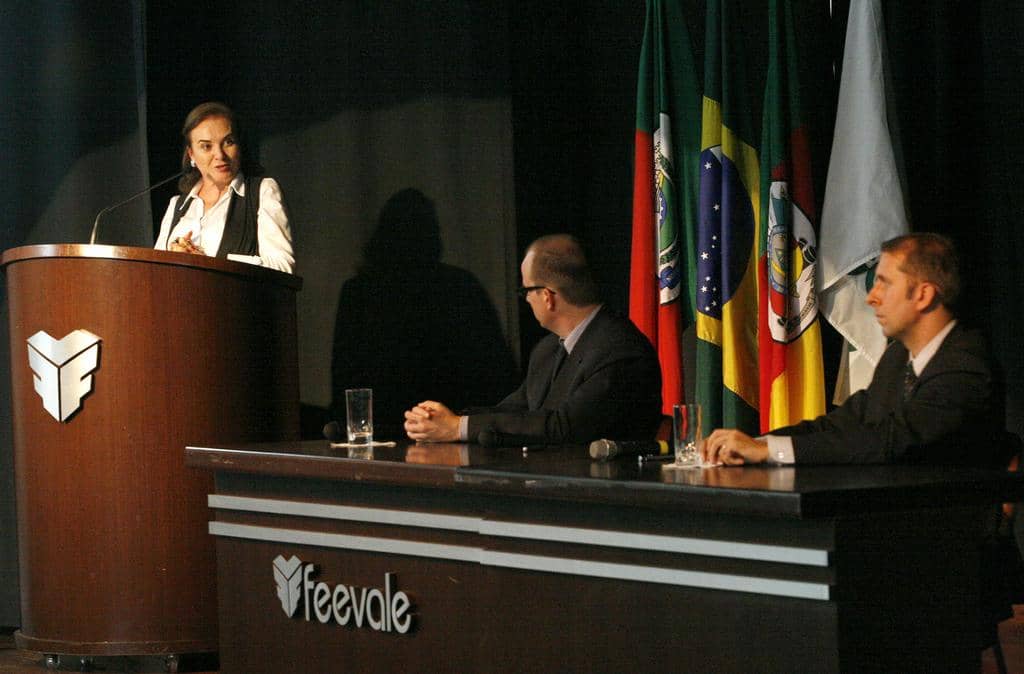 Procuradora-Geral abriu ano letivo do Direito