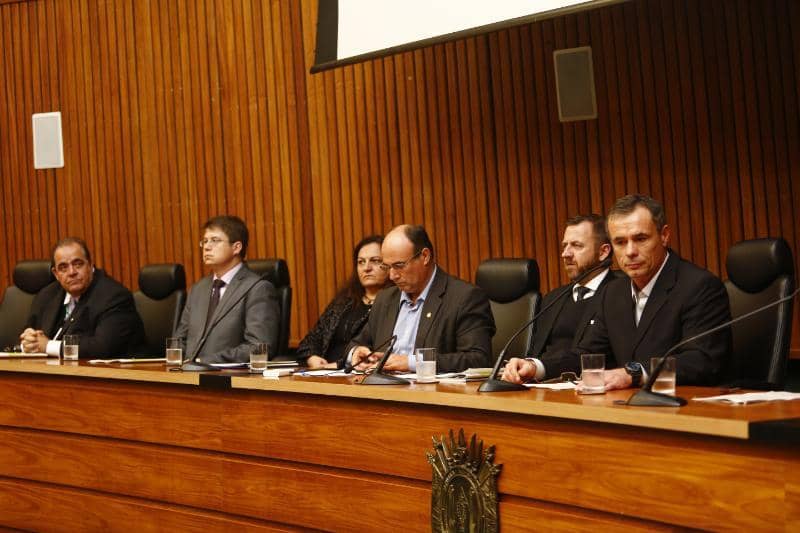 Mesa de abertura do Seminário