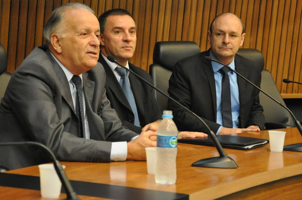 Antonio Carlos de Avelar Bastos durante a abertura do Encontro ARF Terceiro Setor RS