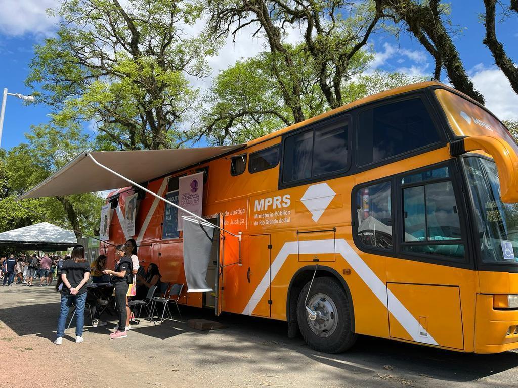 MPRS participa de ação pelo Dia Internacional da Pessoa Idosa em Porto Alegre
