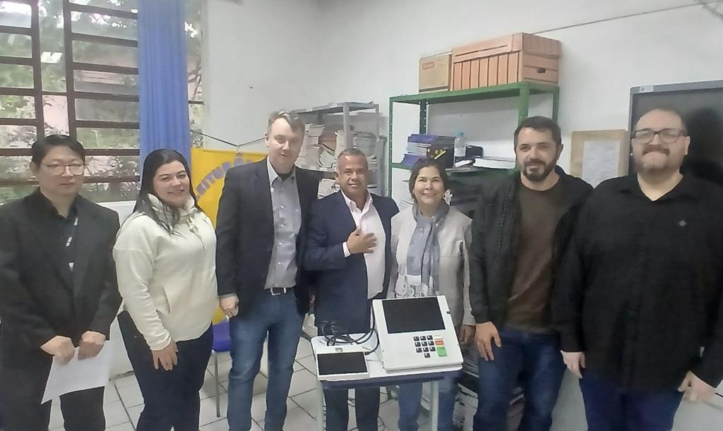 Eleições em Cachoeirinha contam com teste de urna e observação internacional da OEA