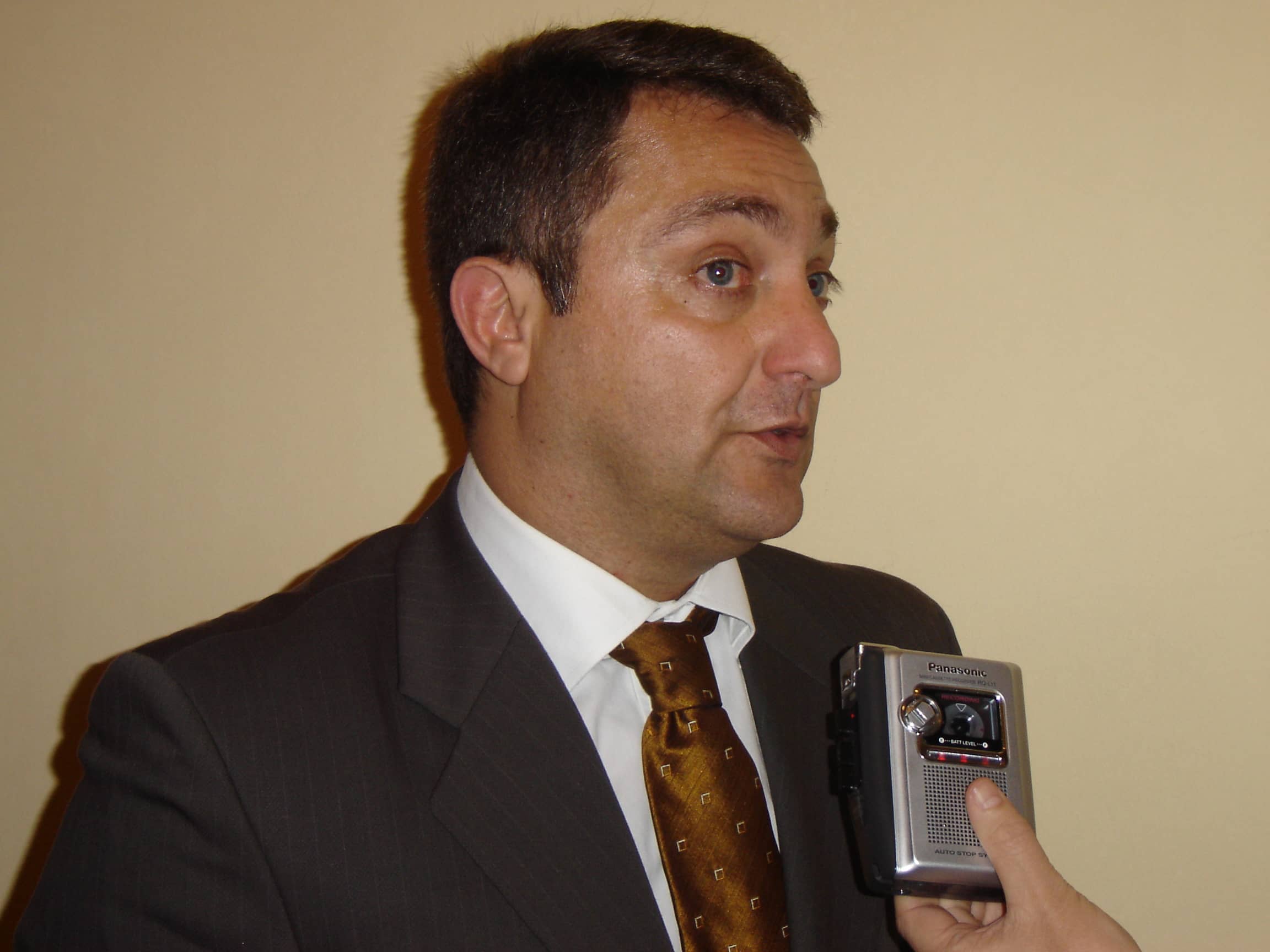 Calil de Freitas é professor de Direito Constitucional