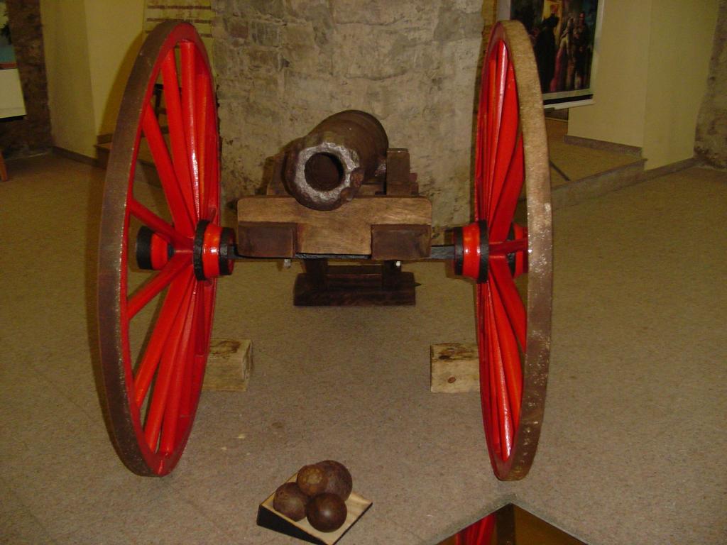 Canhão "Pedreira" está em exposição