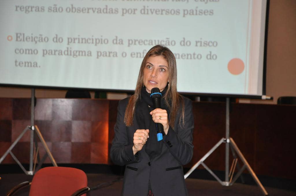 Caroline Vaz durante o evento no Tribunal de Justiça