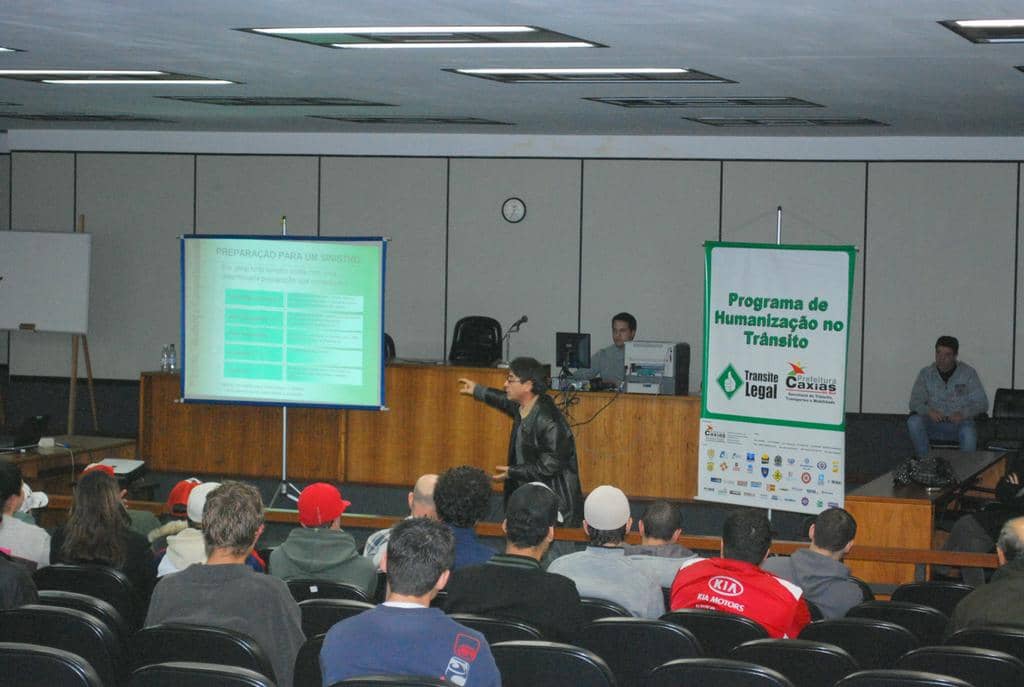 Palestra aconteceu no Tribunal do Júri