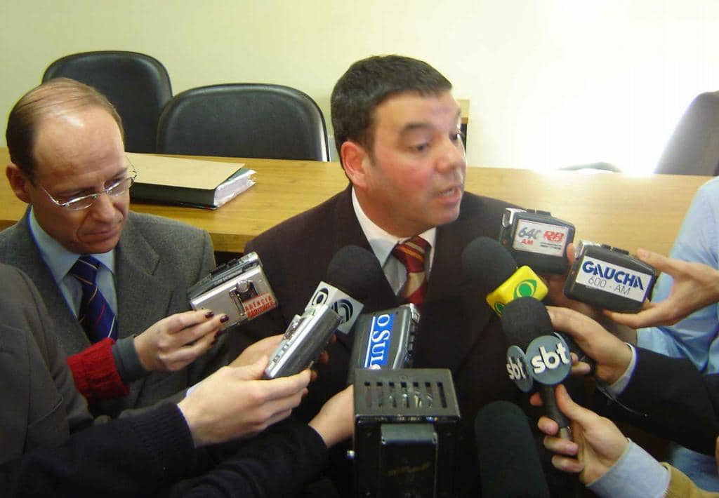 Herbstrith (d) e Amorim durante coletiva