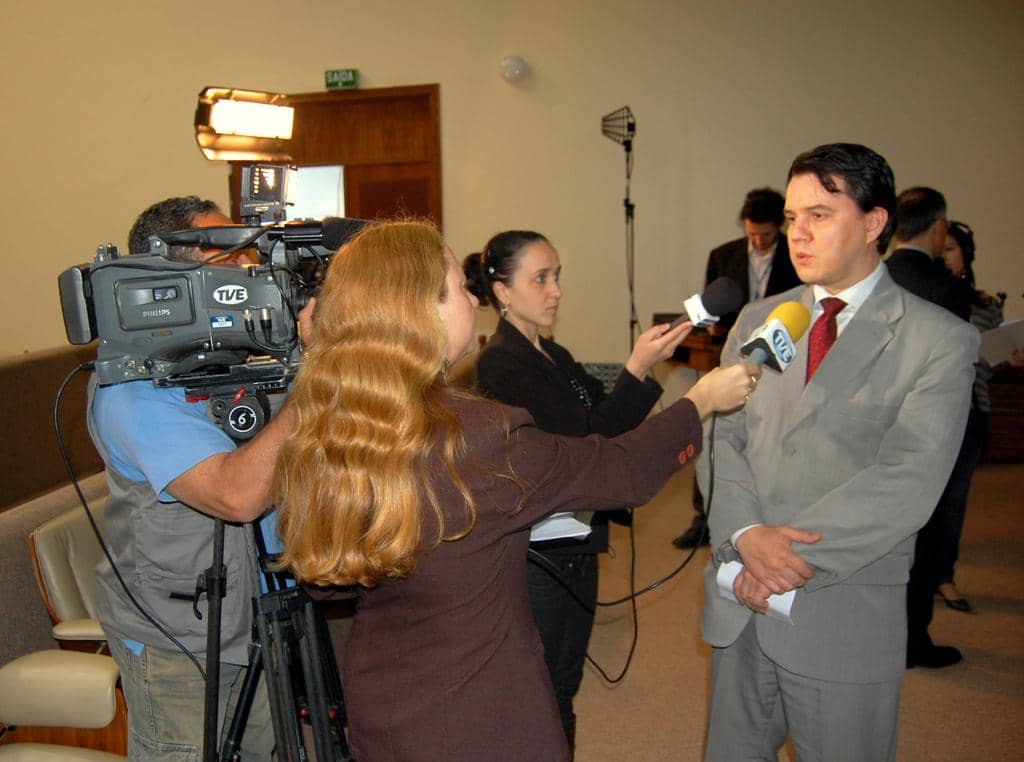 Seabra concedeu entrevistas à Imprensa no TRE...