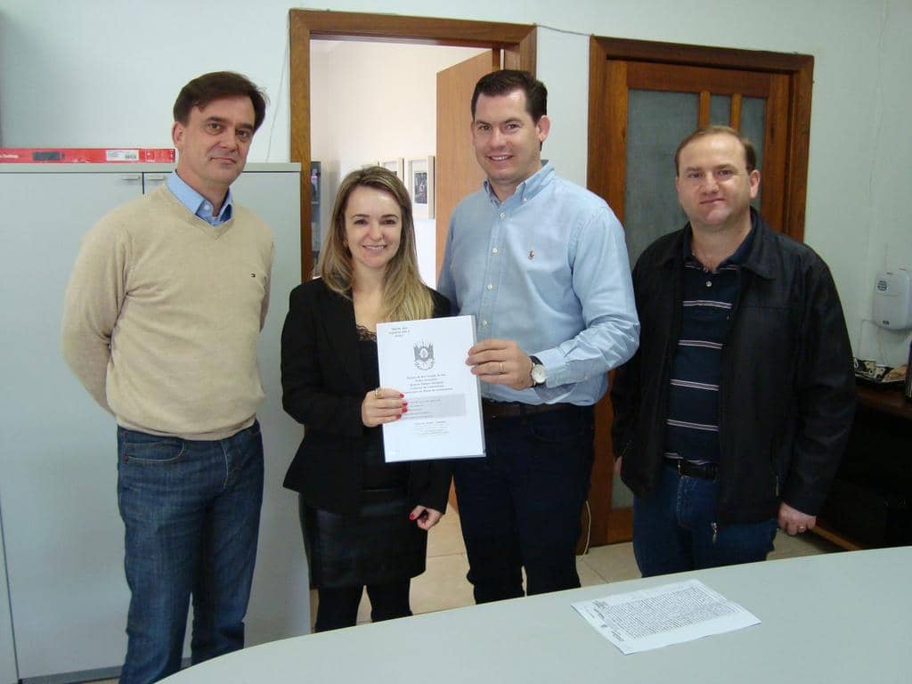 O ato de assinatura aconteceu no Tabelionato da cidade