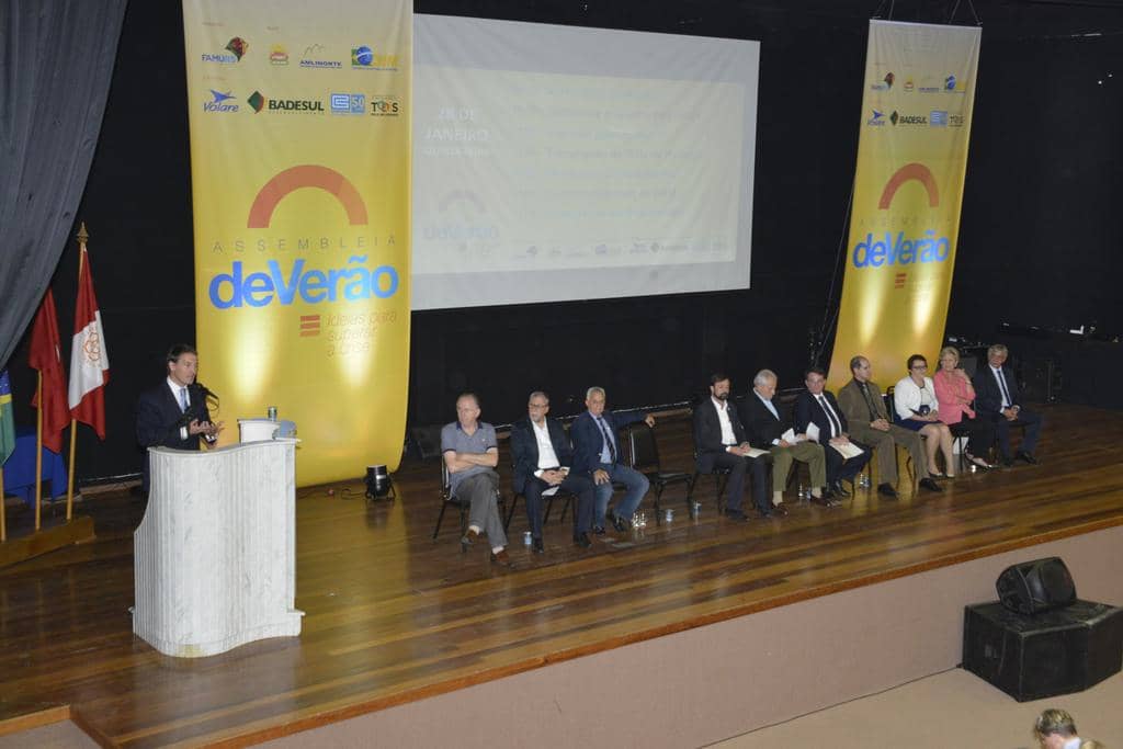 Fabiano Dallazen defendeu na Assembleia de Verão da Famurs...