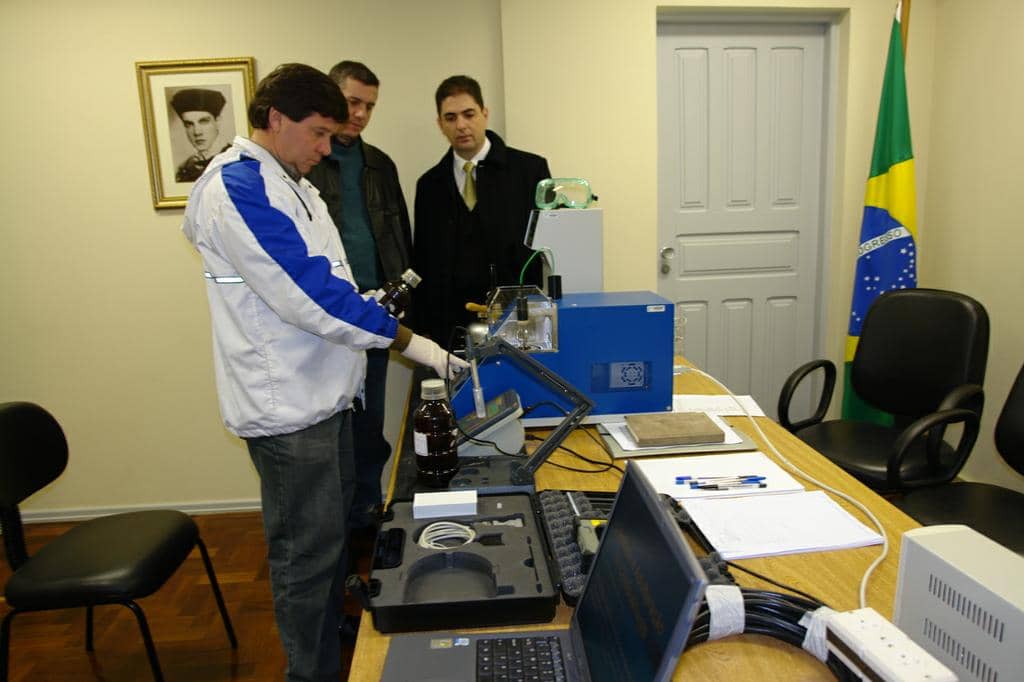 Zucchetti e promotores Alexandre João e Paulo Araújo