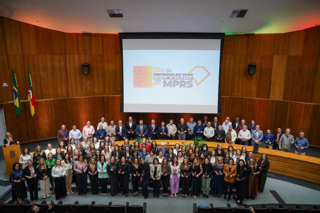 MPRS realiza evento comemorativo ao Dia do Servidor