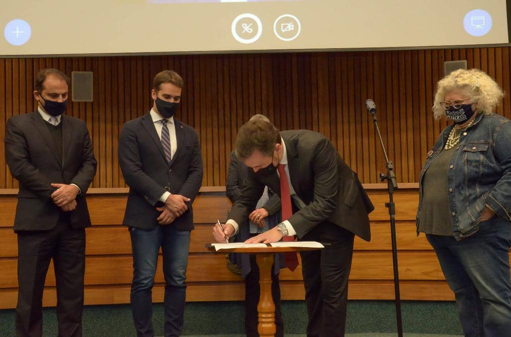 Ato de assinatura ocorreu nesta terça na sede do MP