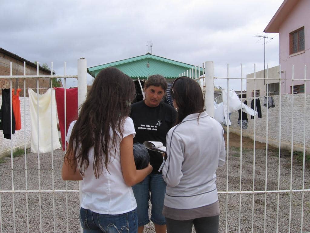 Equipe da Promotoria entregou pessoalmente as doações...