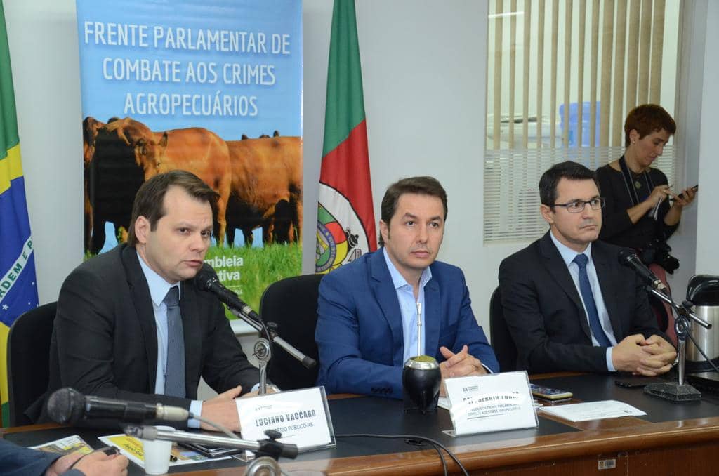 Diversas autoridades participaram da reunião