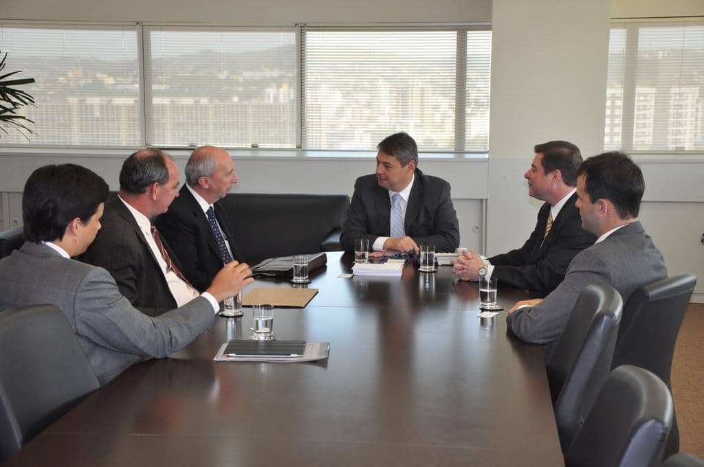 Veiga e Ivory receberam Diretor e advogados da empresa
