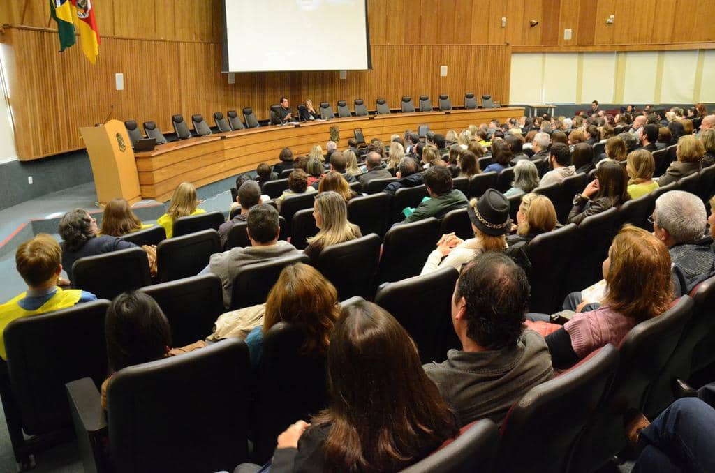 Evento foi realizado no auditório Mondercil Paulo de Moraes