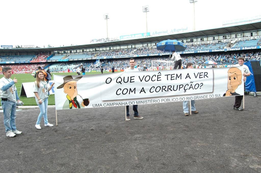 Faixa percorreu Estádio Olímpico neste domingo
