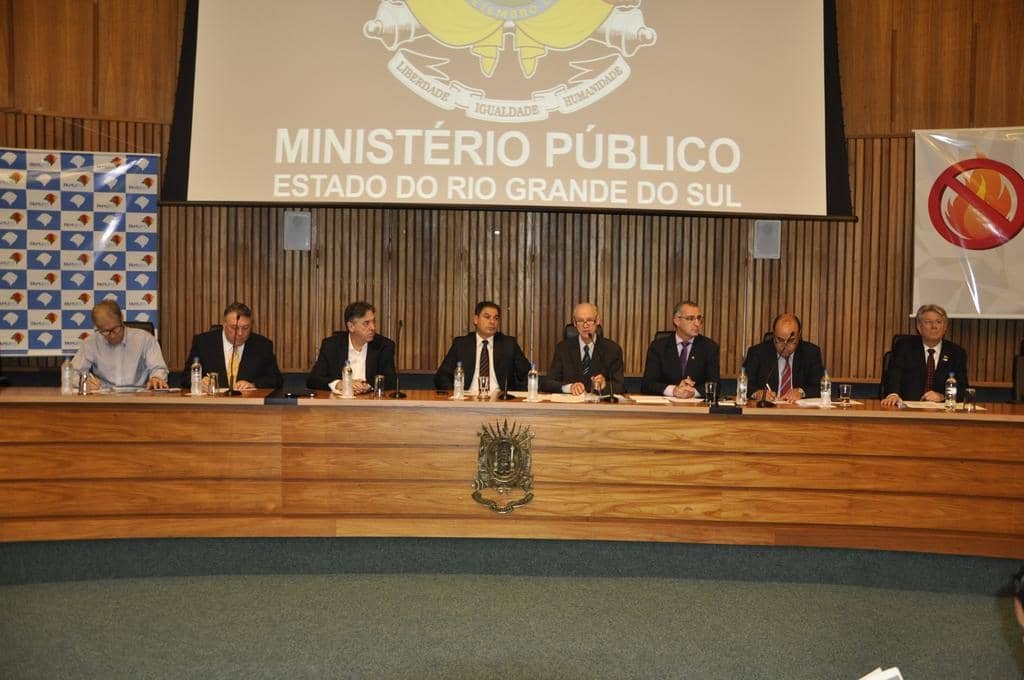 Mesa de abertura do Seminário