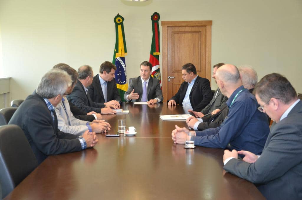 Fabiano Dallazen e Marcelo Dornelles receberam os representantes das entidades...