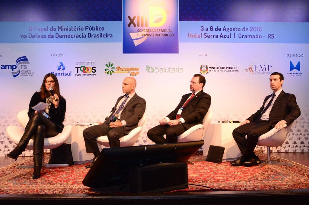 O painel criminal realizado no primeiro...