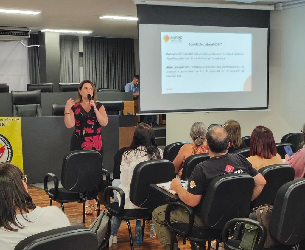 MPRS apresenta Projeto Mãos Dadas e FICAI 4.0 em encontro de Conselheiros Tutelares na Capital