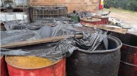 Estocagem inadequadas de resíduos oleosos contaminados