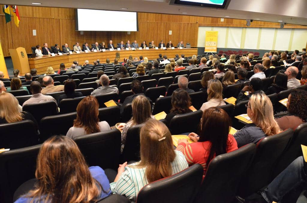 Evento ocorreu no Auditório Mondercil Paulo de Moraes