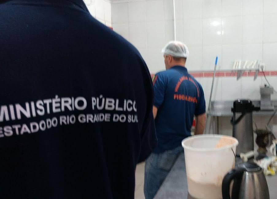 Dois mercados foram interditados...