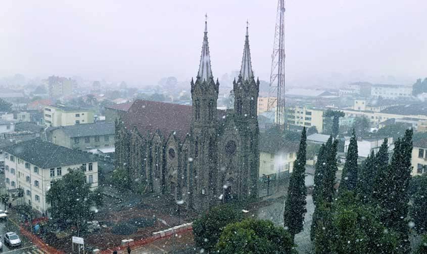 A Catedral de Vacaria deve... 