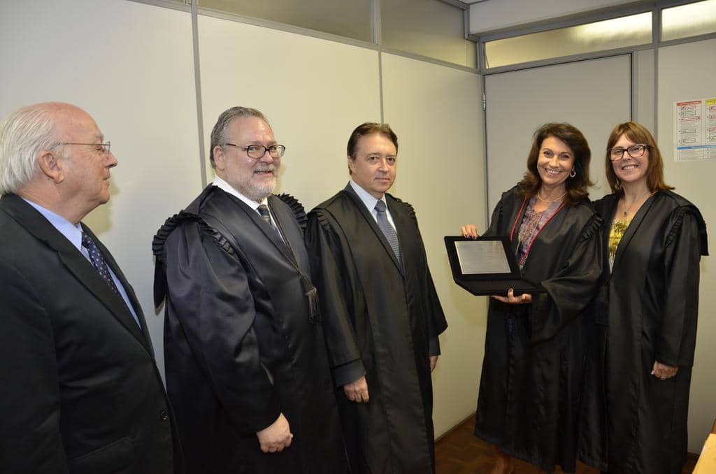 Zuleika Pinto Costa Vargas foi homenageada por Desembargadores