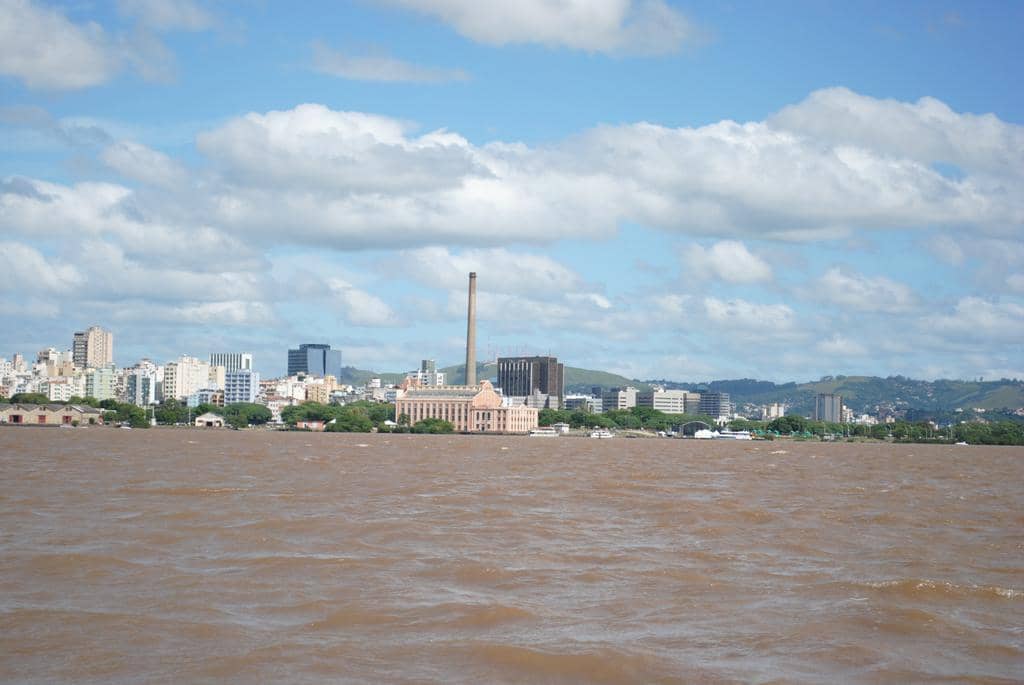 Imagem do Guaíba, meramente ilustrativa