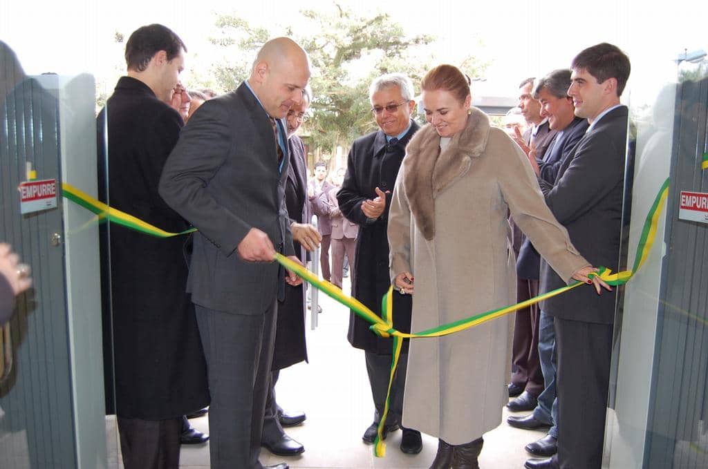 Pietro Chidichimo e Simone Mariano da Rocha no desenlace da fita inaugural