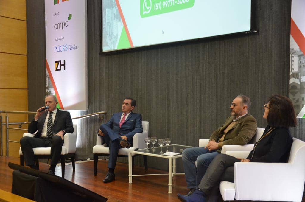 Debates ocorreram no auditório do prédio 50 da PUCRS