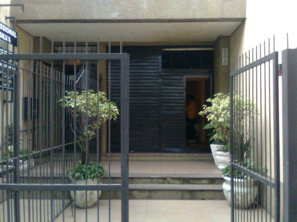Casa onde foram aprendidas 12 máquinas...