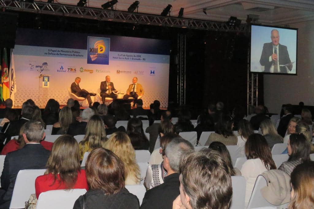 Promotores e Procuradores prestigiaram painel sobre novo CPC...