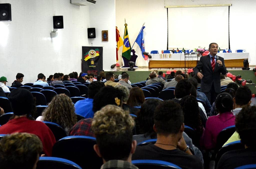 João Pedro Xavier falou sobre drogas aos adolescentes