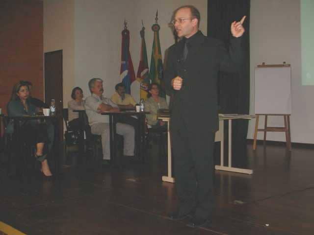 Promotor Eduardo Viegas durante um dos julgamentos no período