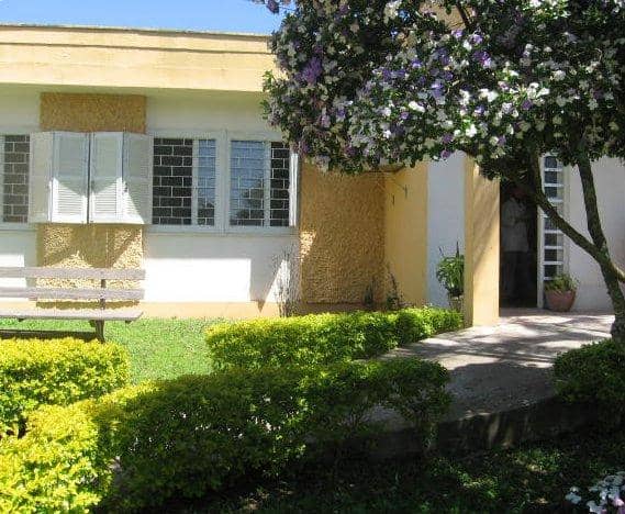Casa atende idosos da Vila Ipiranga na Capital