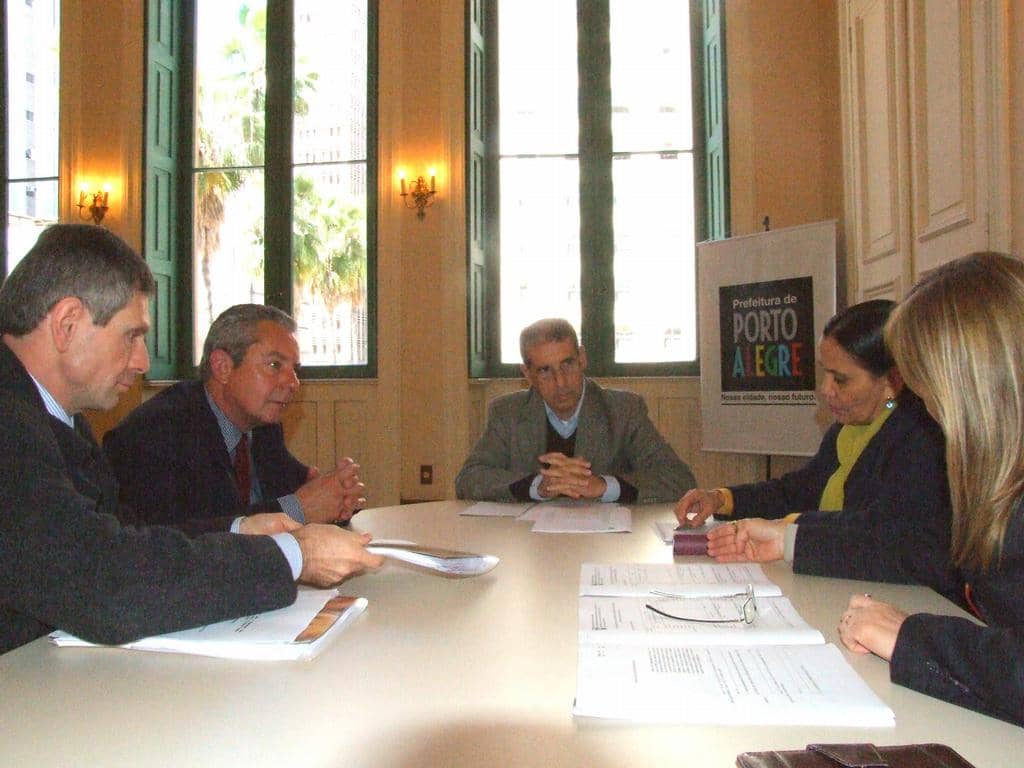 Encontro aconteceu no gabinete do prefeito José Fogaça