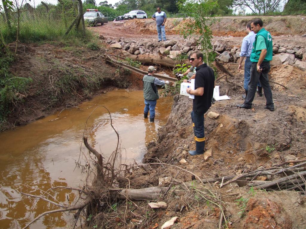 Córrego, com elevada quantidade de carga sólida, que desemboca no Rio dos Sinos, foi identificado