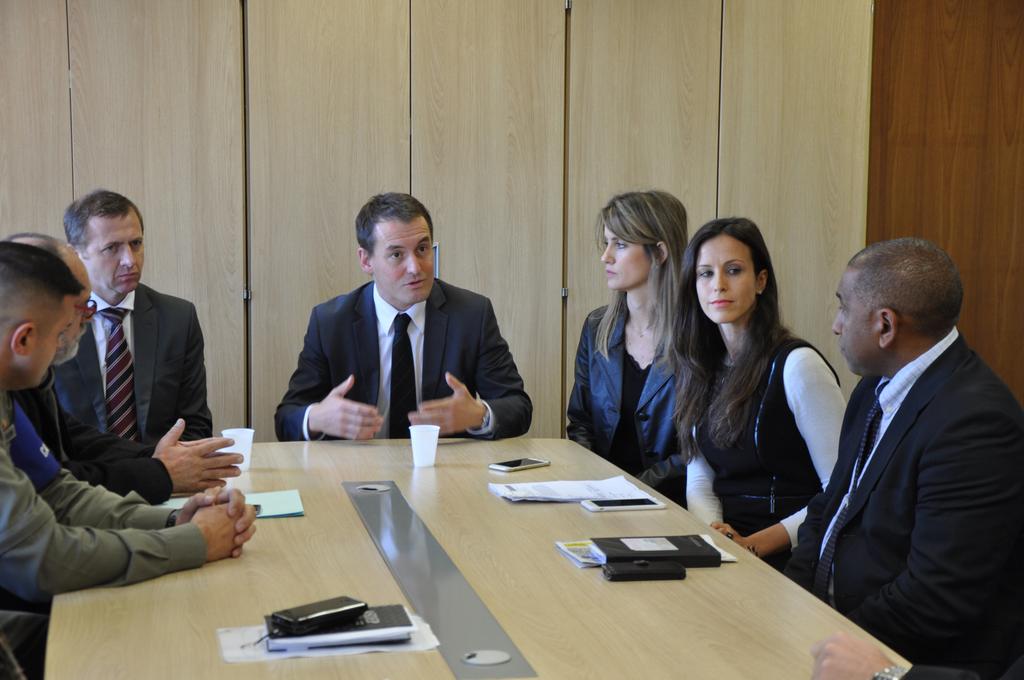 Daniel Martini, Fabiano Dallazen, Maria Rita Campos e Paula Athanasio durante a reunião...