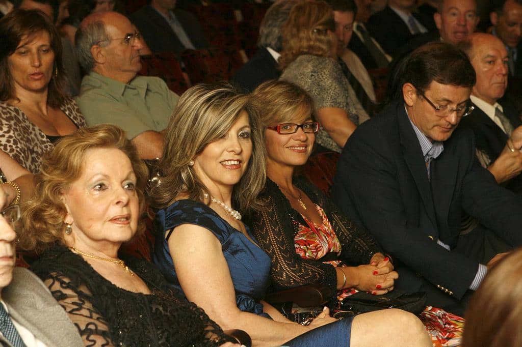 As Promotoras premiadas durante a solenidade no Theatro São Pedro