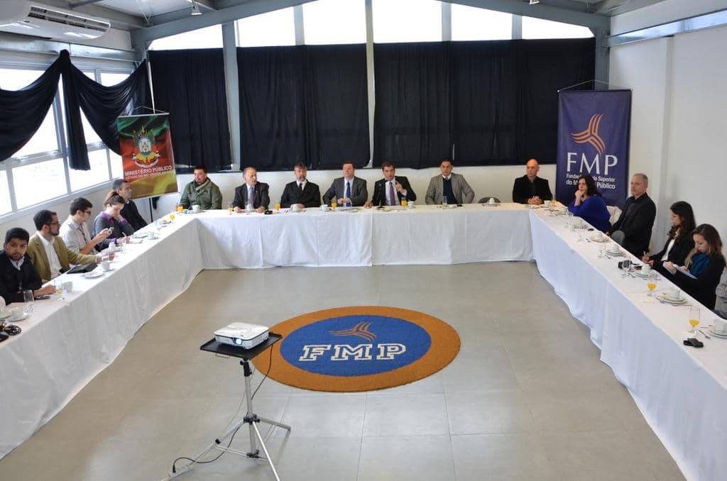 Encontro reuniu incentivadores da Apac e jornalistas