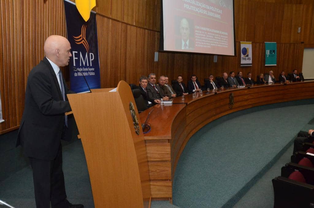 Ministro Alexandre de Moraes falou sobre...